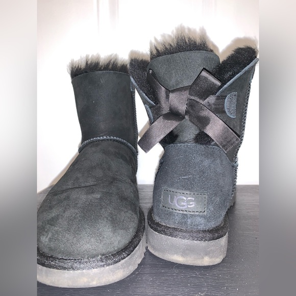 UGG Mini Bailey Bow II Boot - Size 7 - Picture 5 of 7